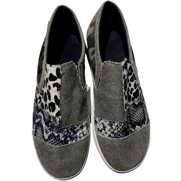 WOMEN'S (SIZE 11) SLIP-ON FASHION SNEAKER - Picture 5 of 5